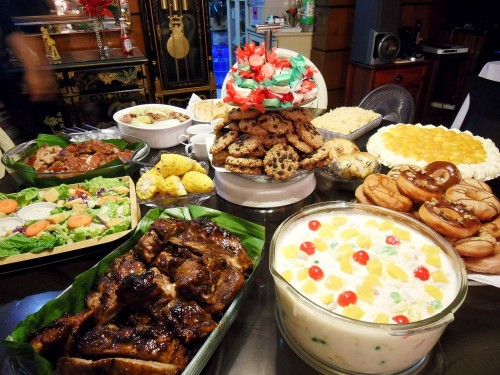 Филиппины-новогодний-стол