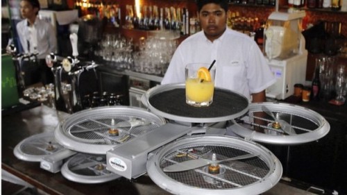 Дроны роботы в ресторанах Сингапура