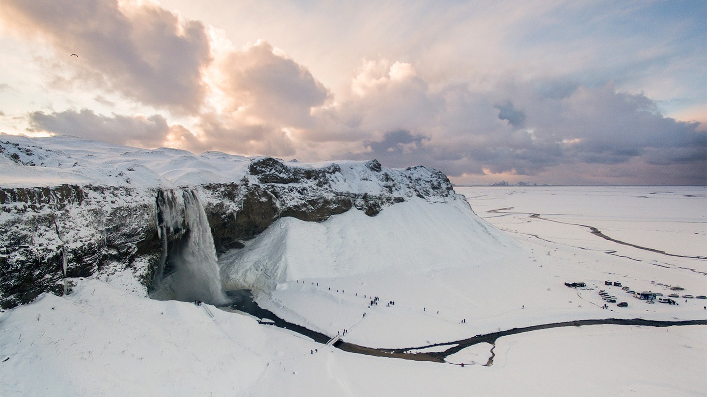 снег в Исландии превысил все нормы