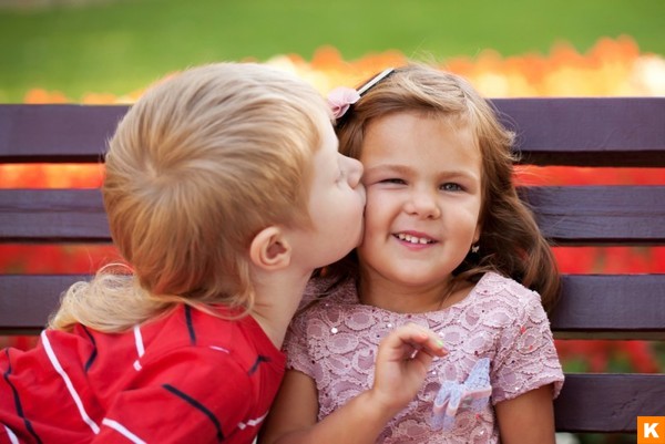 Международный день поцелуев празднуют даже дети!
