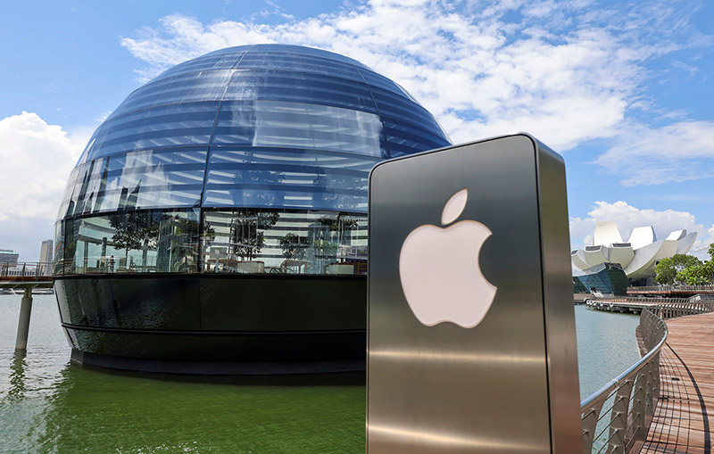 Apple  открывает в Сингапуре первый плавающий магазин