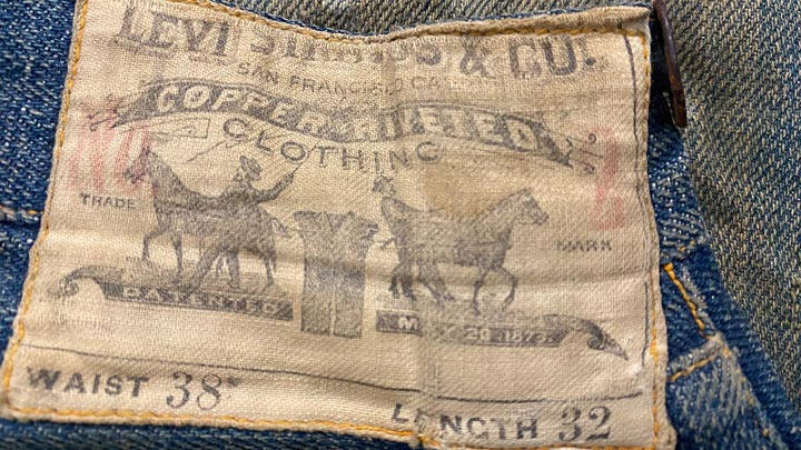 джинсы Levi's продали за $87000 