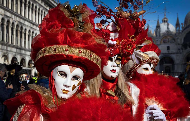 В Венеции завершился традиционный красочный карнавал 