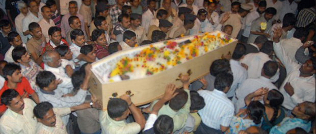 Индиец вовремя «не успел» на собственные похороны