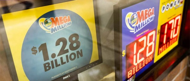 Американец выиграл в лотерею больше миллиарда долларов