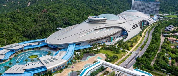 В Китае «приземлили» космический парк развлечений Chimelong Spaceship